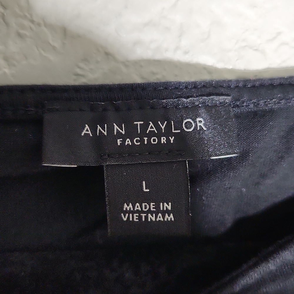 Ann Taylor Factory Blouse Size L Black Balloon Sleeve Top Shirt - Picture 2 of 9